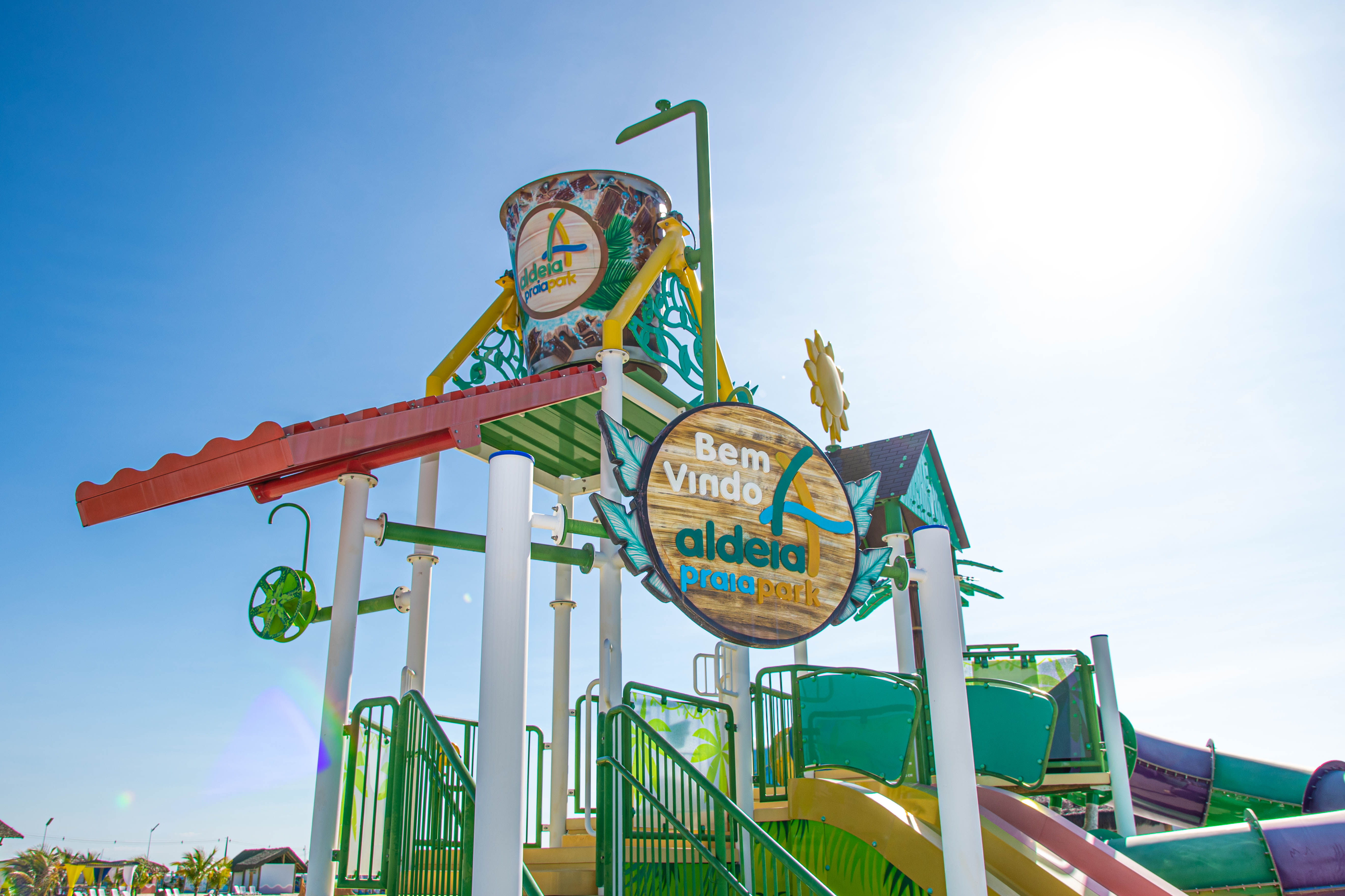Ambiente do parque aquático Aldeia Praia Park